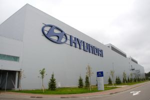 Российский завод Hyundai снова работает в две смены