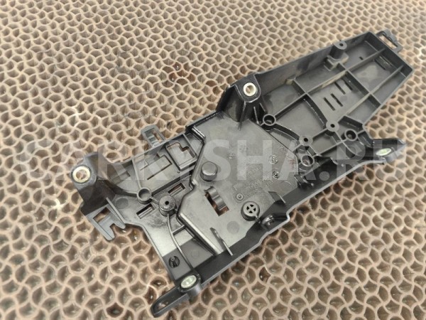 Кронштейн проводки двигателя BMW X5 