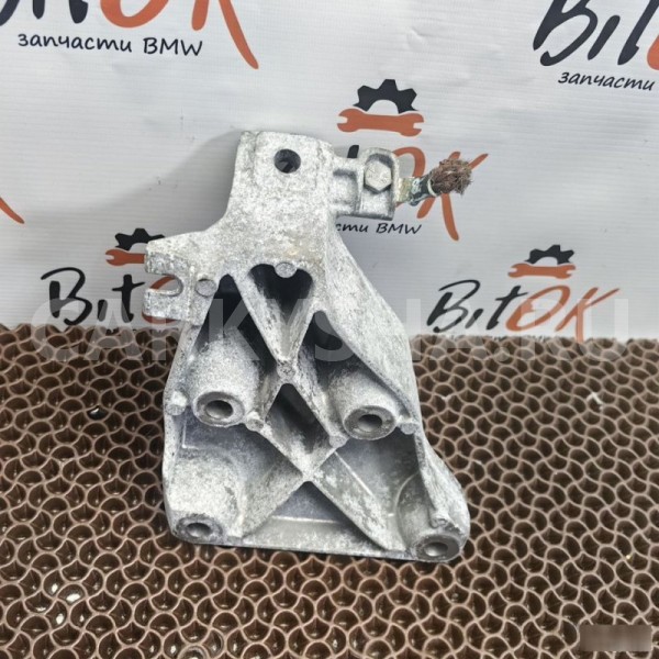 Кронштейн двигателя BMW X1 