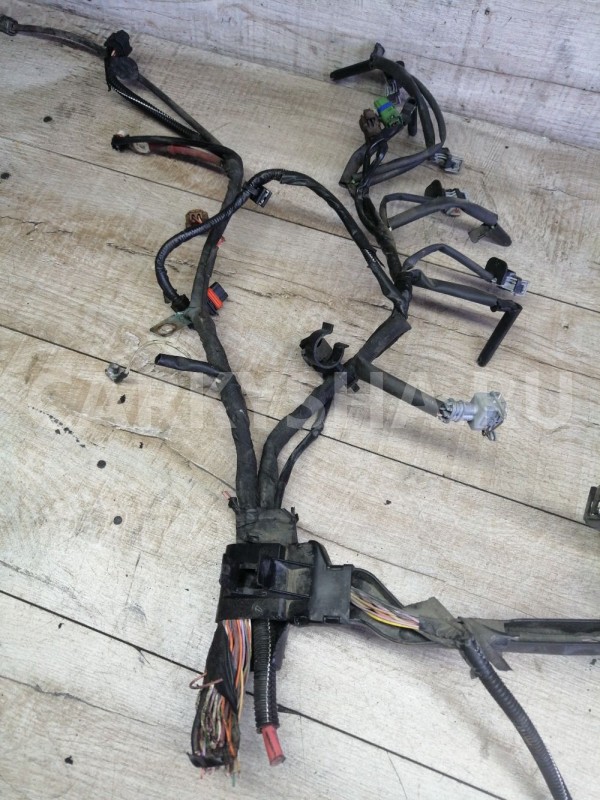 Проводка коса двс k9k766 МКПП Renault clio Renault 20 оригинальный номер 8200219518a