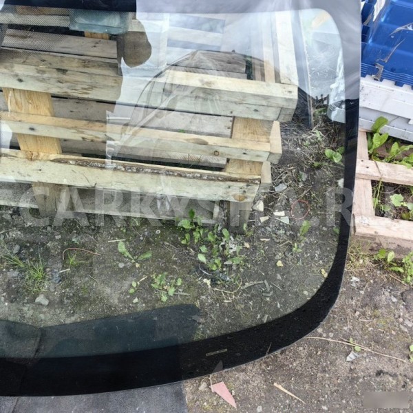 Лобовое стекло BMW X6 