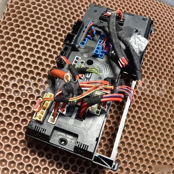 Блок предохранителей BMW X3 