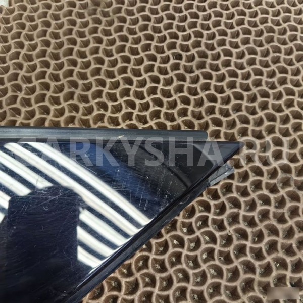 Молдинг двери вертикальный BMW 2er 