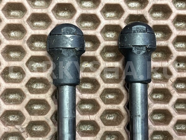 Амортизаторы капота BMW X1 