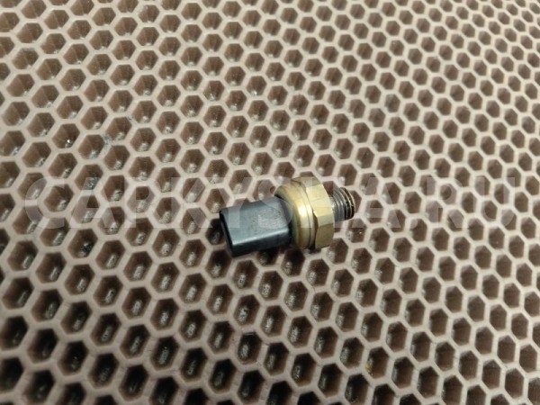 Датчик давления масла ДВС BMW 5er 