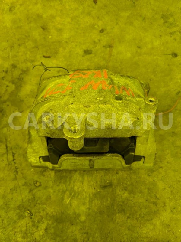 Подушка двигателя Volkswagen Jetta 
