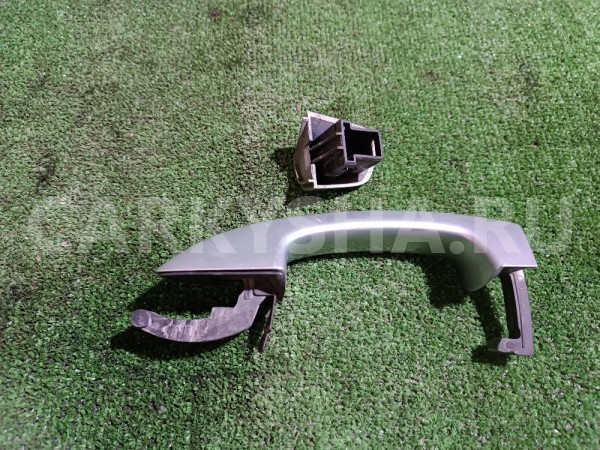 Ручка двери задней наружная правая Volkswagen Golf 