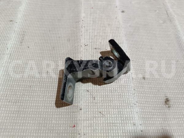 Петля двери Skoda Rapid 