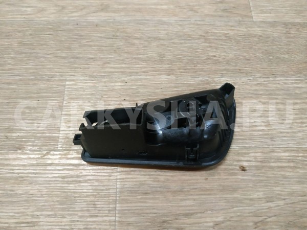Ручка двери внутренняя правая Ford Focus 