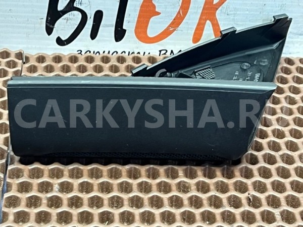 Сетка динамика в двери BMW 7er 