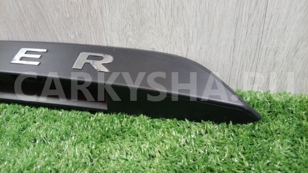Накладка крышки багажника Renault Duster 2021 Renault Duster 