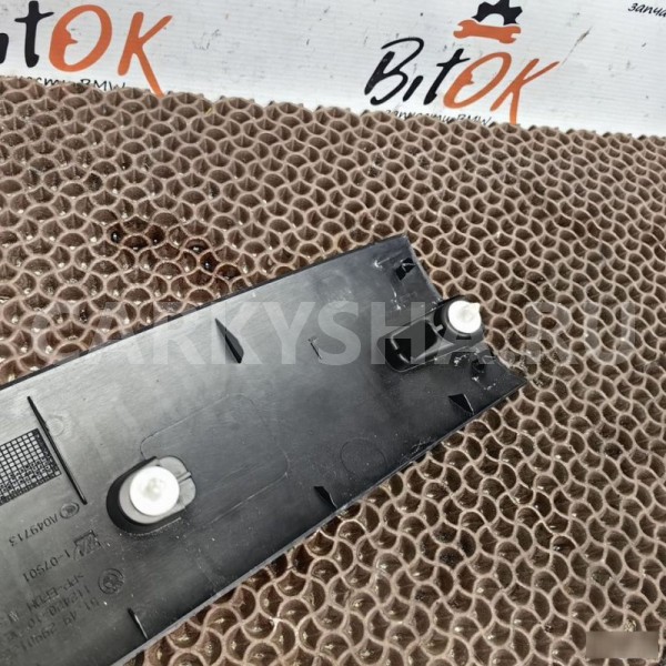 Облицовка багажника BMW X1 