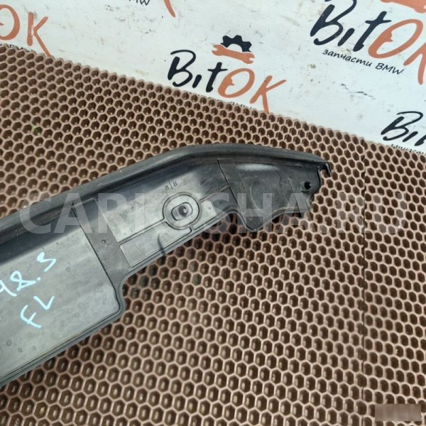 Уплотнитель стыка двери BMW X1 