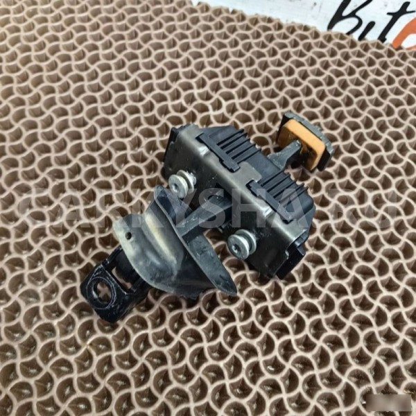 Ограничитель двери BMW X1 