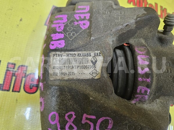 Суппорт тормозной передний правый Renault Duster 