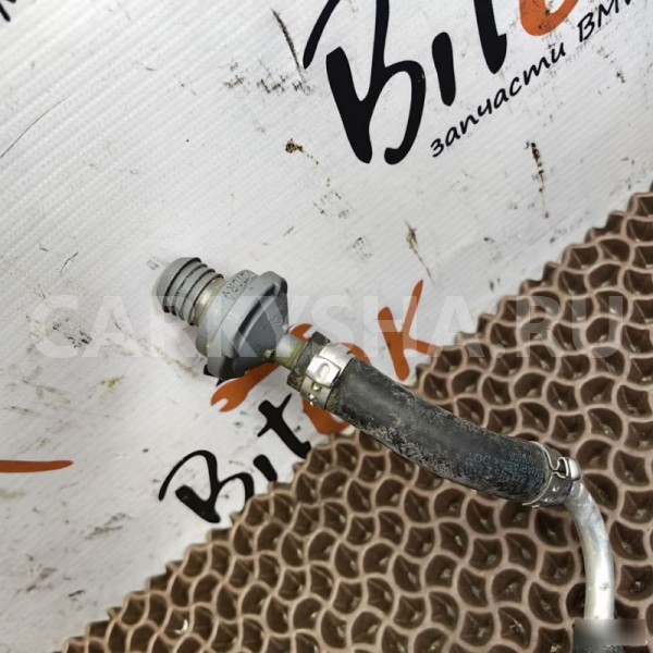 Вакуумная трубка на усилитель BMW X5 