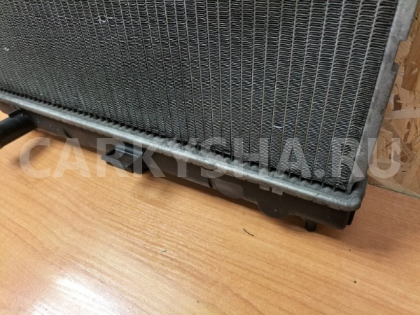 Радиатор охлаждения двигателя Nissan Note E11 Nissan Note оригинальный номер 21410AX600