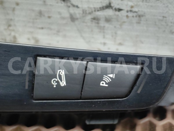 Блок кнопок в центральной консоли BMW 7er 