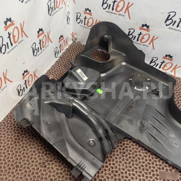 Крышка двигателя BMW X1 
