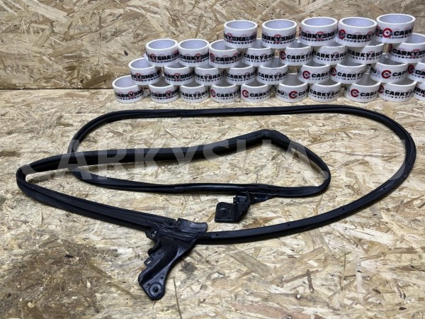 Уплотнитель двери задний левый Lexus NX I Рестайлинг оригинальный номер 67872-78010