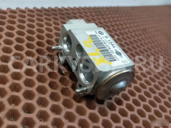 Предохранительный клапан кондиционера BMW X1 