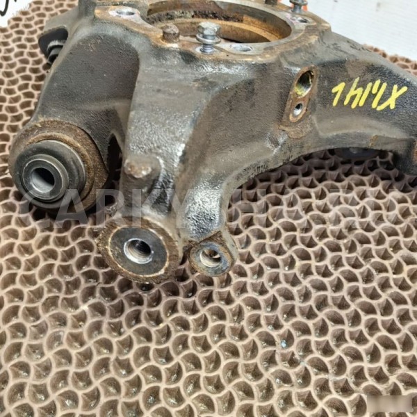 Кулак поворотный BMW X1 