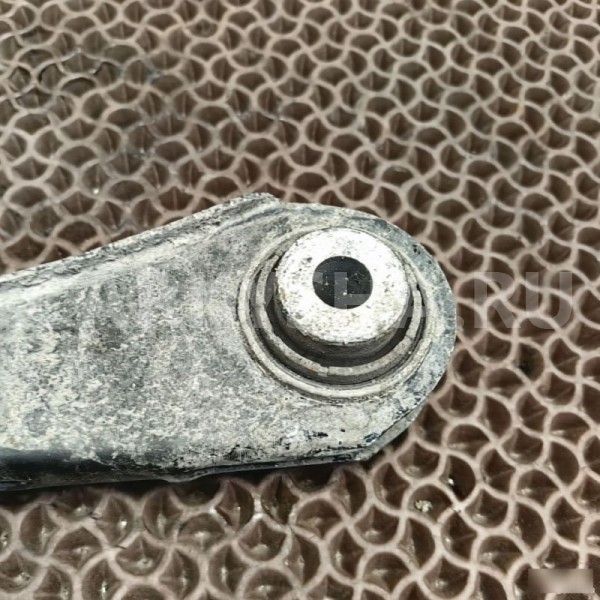 Поперечный рычаг BMW X3 