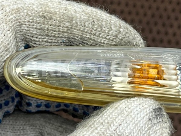 Повторитель поворота в крыло BMW X1 