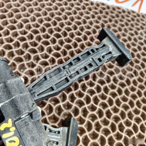 Ограничитель хода двери BMW X3 