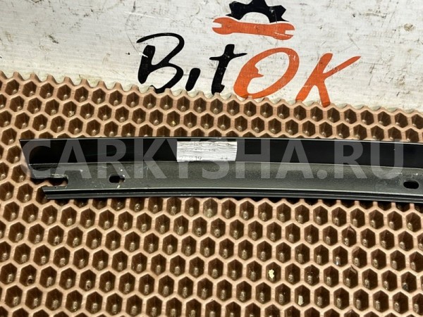 Накладка стойки двери BMW X3 