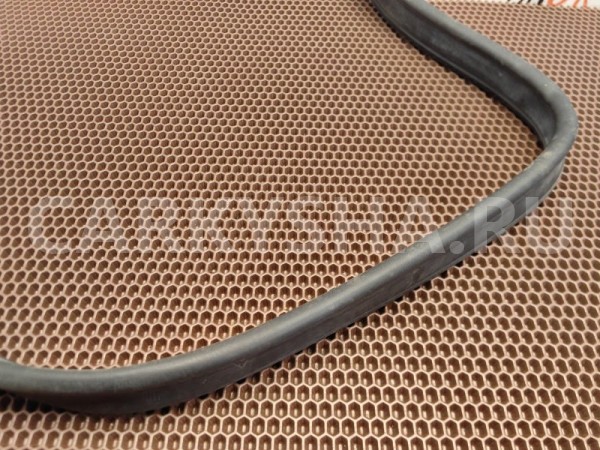 Уплотнительная резинка капота BMW X1 