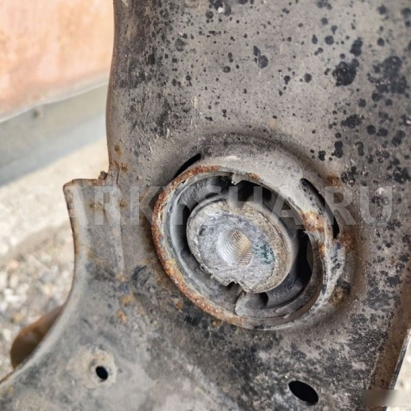 Подрамник BMW X5 