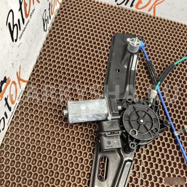 Стеклоподъемник BMW X1 