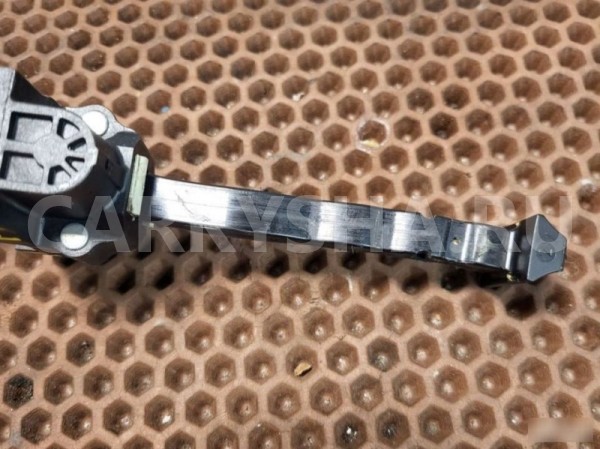 Ограничитель двери BMW X1 