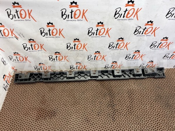 Кронштейн порога центральный BMW X1 