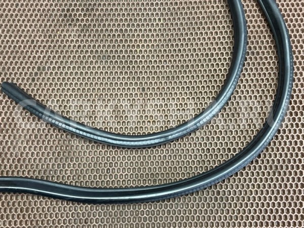 Уплотнитель проема двери BMW X1 