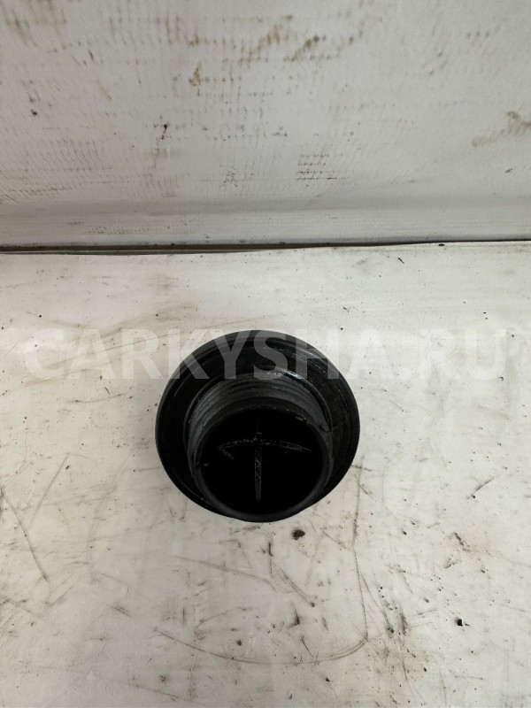 Крышка маслозаливной горловины Toyota Yaris Toyota Yaris оригинальный номер 1218021021