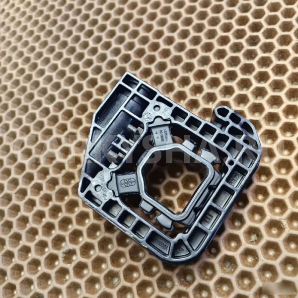 Опора кассеты радиаторов BMW X3 