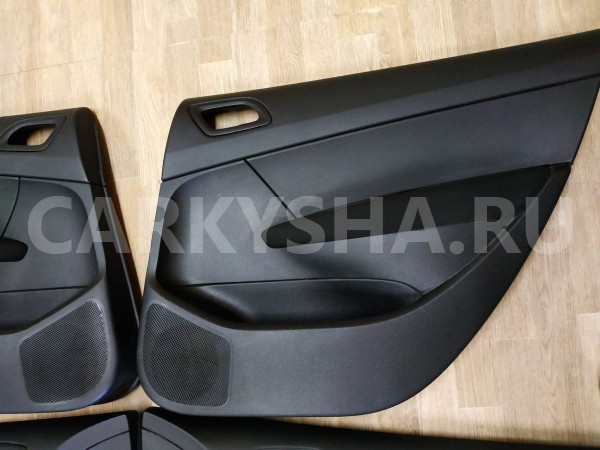 К-кт обшивки двери Peugeot 308 