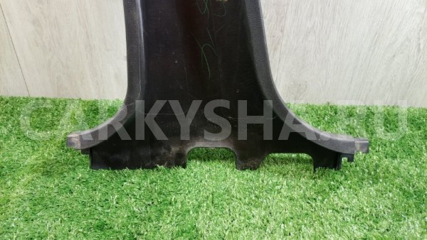 Обшивка центральной стойки нижняя правая Mitsubishi Outlander 