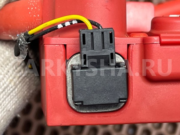 Пиропатрон АКБ BMW 7er 