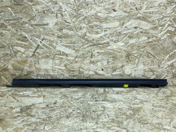 Молдинг порога левый Toyota Alphard III Рестайлинг оригинальный номер 53824-58040