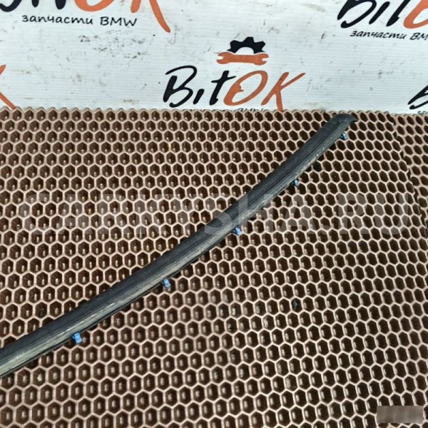 Уплотнитель BMW X1 