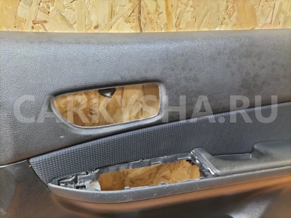 Обшивка двери (дверная карта) передняя правая Mazda 2 оригинальный номер G31F68420J02