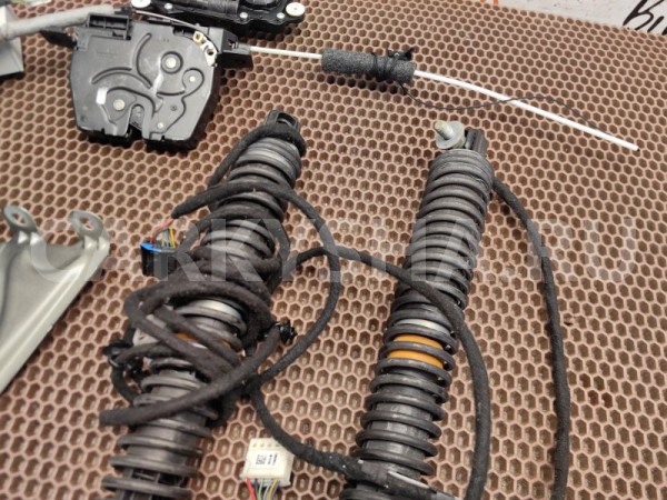 Электро-привод багажника BMW 7er 