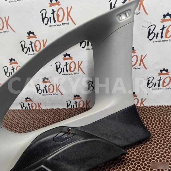 Накладка стойки BMW X1 