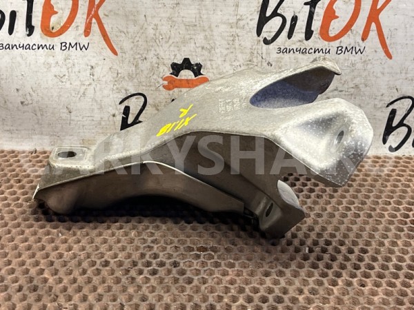 Кронштейн двигателя BMW X1 
