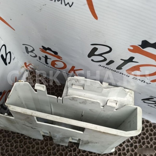 Кронштейн ЭБУ BMW X1 