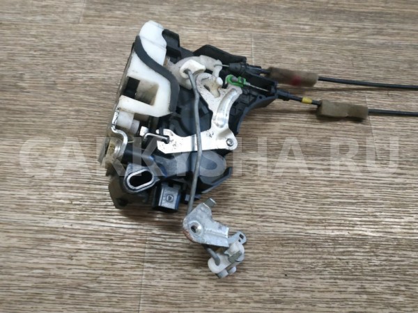 Замок двери передней левой Mitsubishi Outlander 