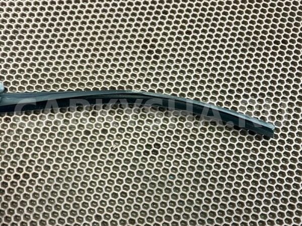 Уплотнитель стекла двери BMW 5er 